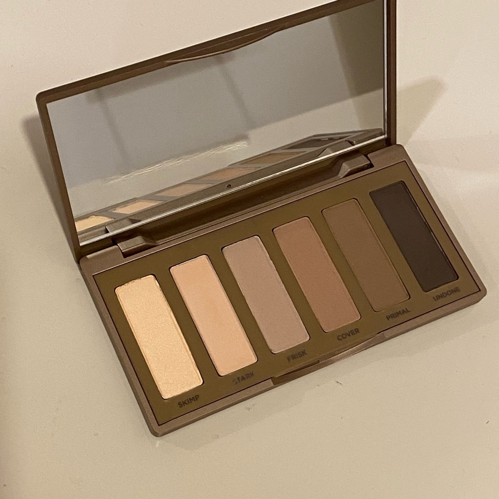 Urban Decay Naked2 Basics Eyeshadow Palette - Picture 2 of 2